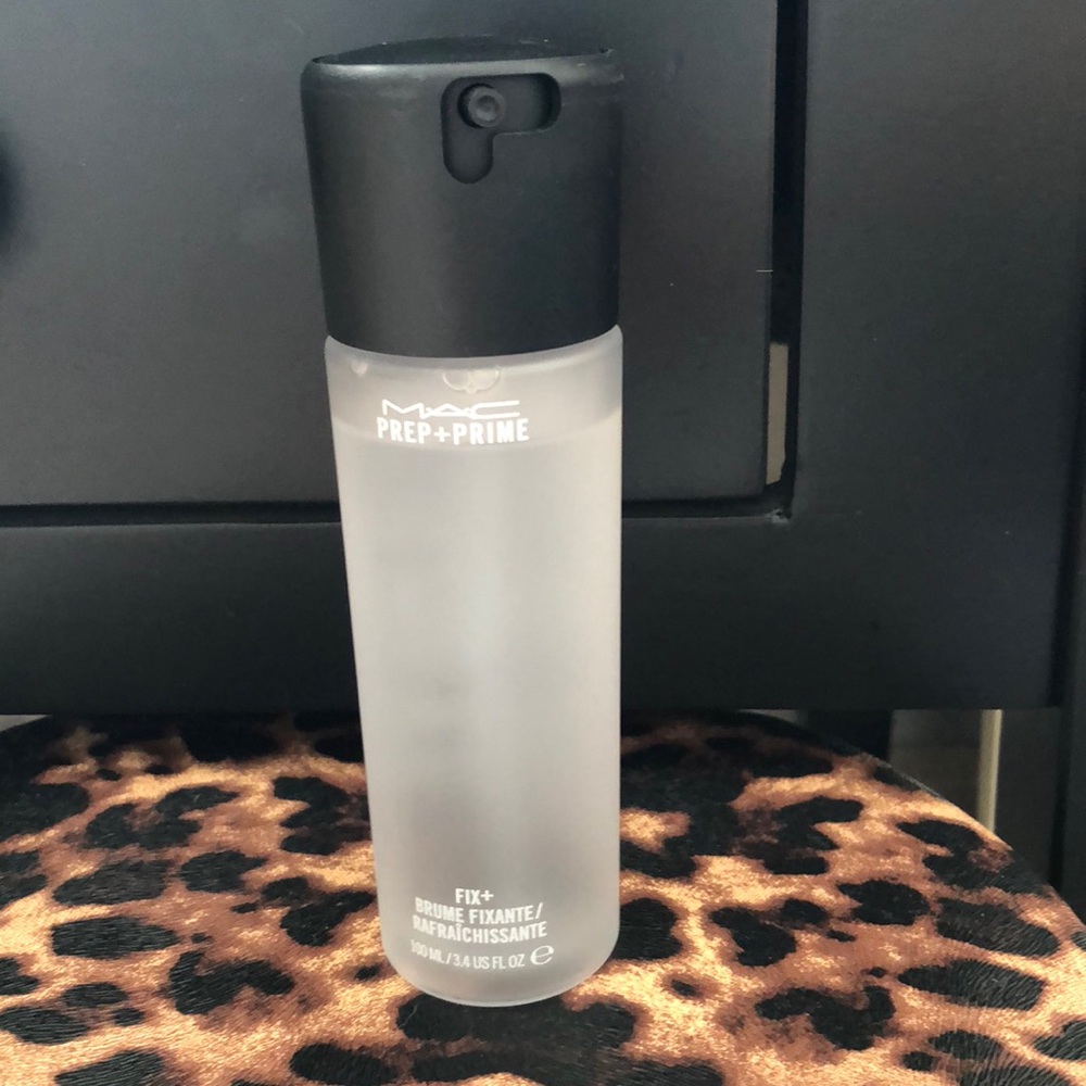 Mac prep + prime spray, barely used